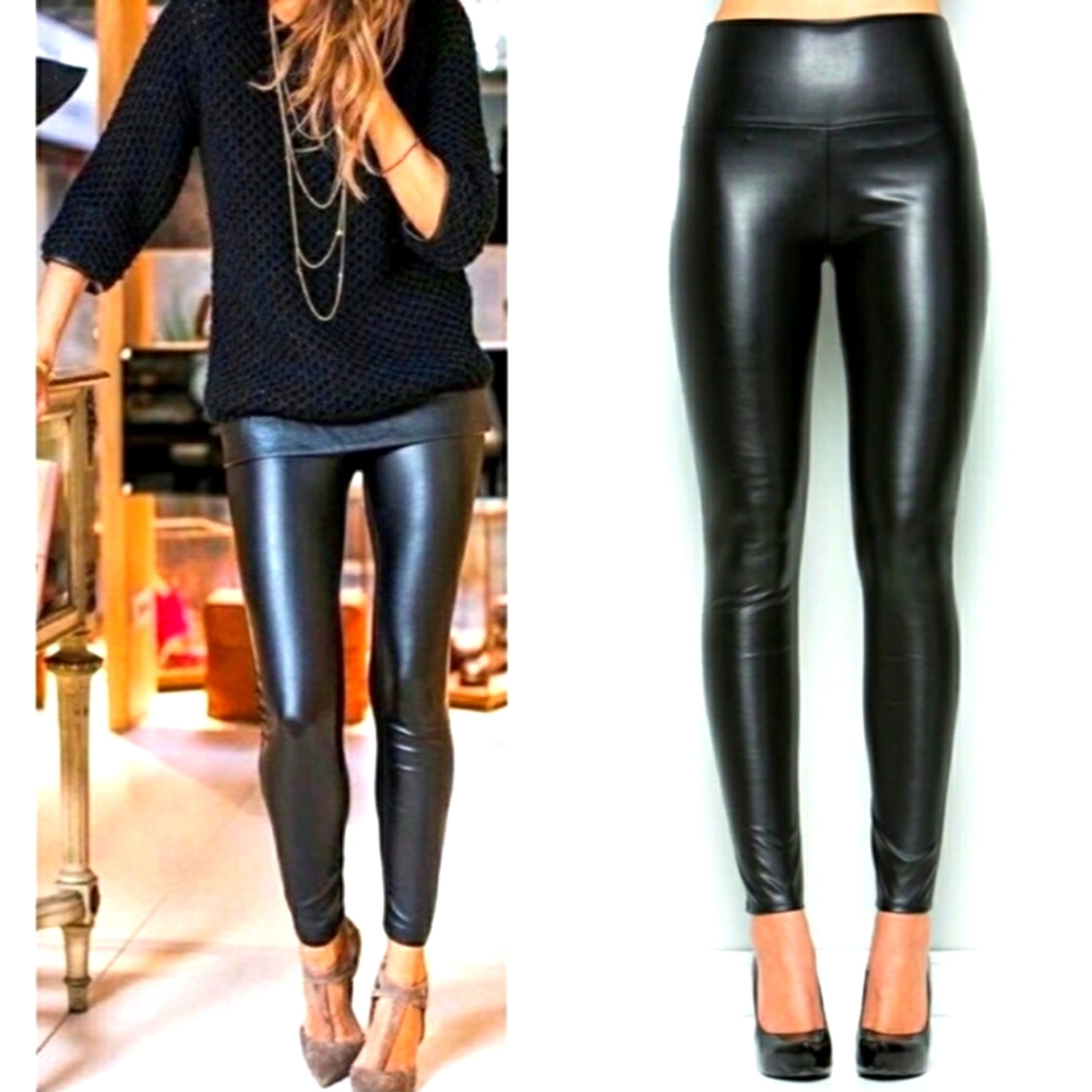 🌻NEW Black Faux leather leggings